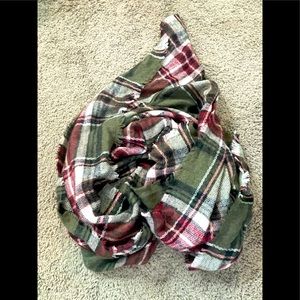 Apt. 9 blanket scarf